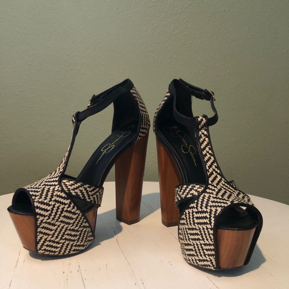Jessica Simpson ‘Dolee’  platform sandal